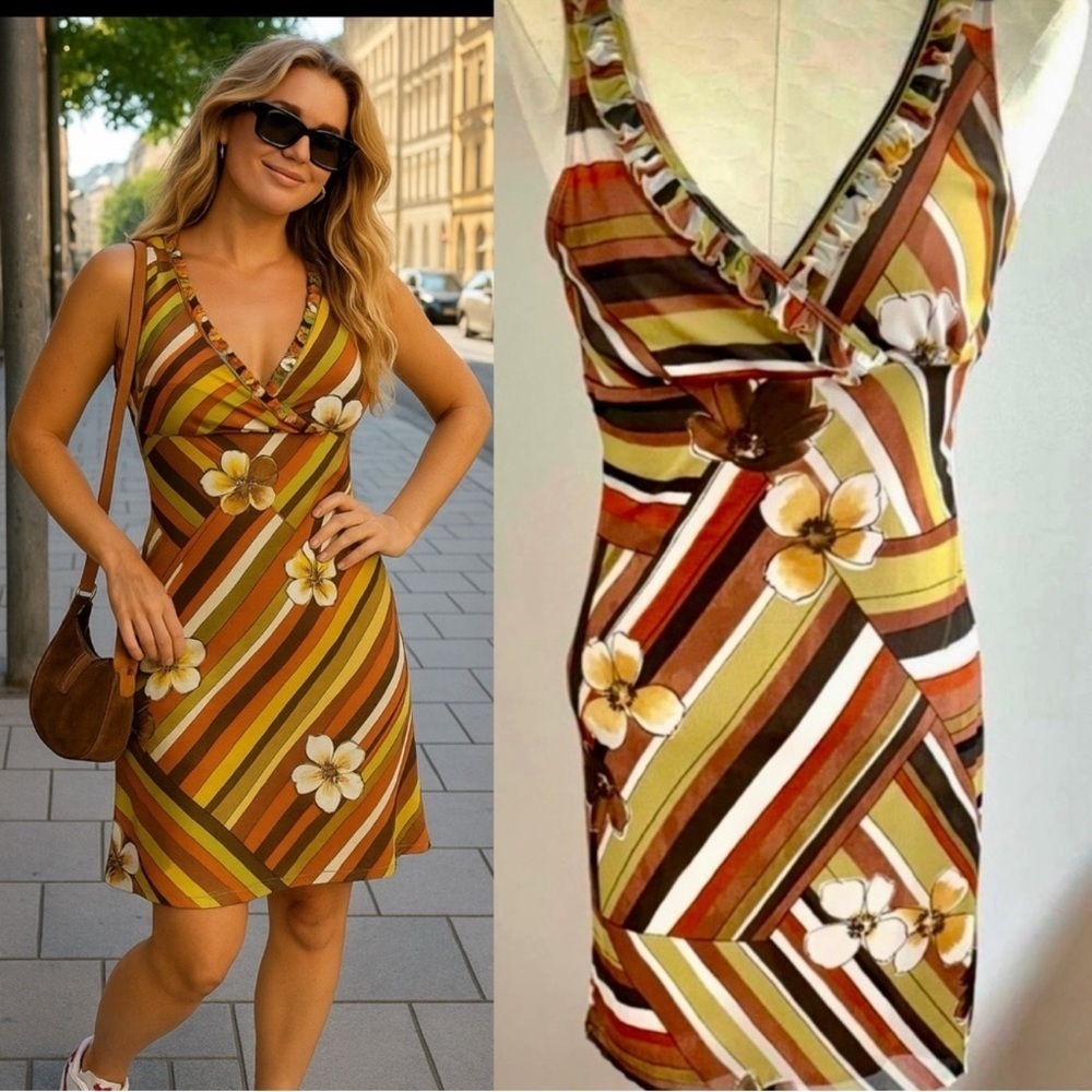 Rampage 90’s Floral Mod Print Dress